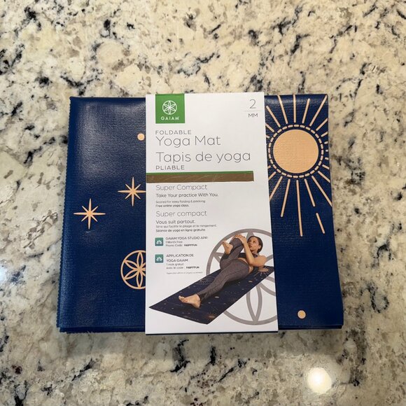 Gaiam Yoga Mat compact, foldable with Sun, Moon and Stars - Picture 1 of 4